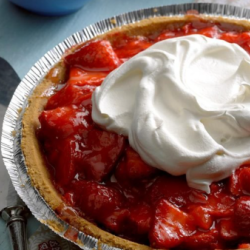 Light Strawberry Pie